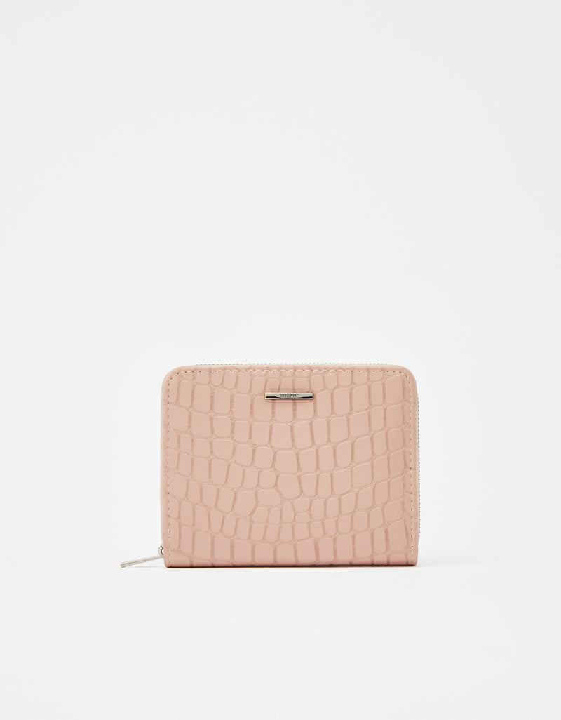 Square purse with detailing